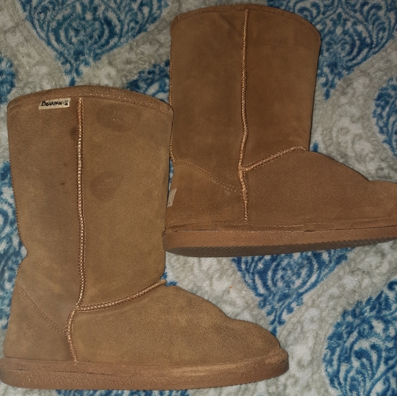 BearPaw Boot 8 - Picture 3 of 13